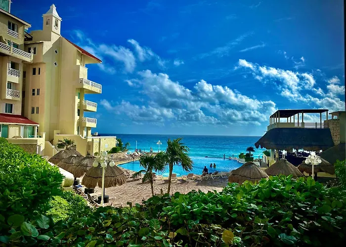 Cancun Plaza - Best Beach